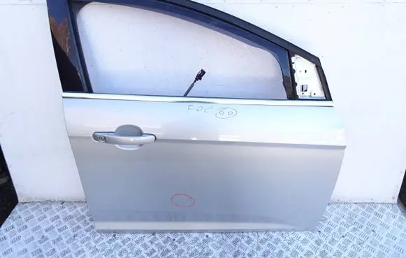 Ford Focus Front door