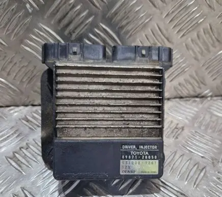 Toyota Avensis T250 Fuel injection control unit/module 8987120050 1310001261