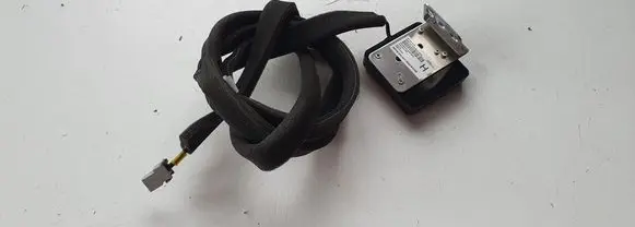 Nissan Leaf I (ZE0) Bluetooth antenna 
