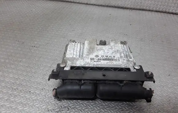 Volkswagen PASSAT B6 Engine control unit/module 03G906021RQ 0281014139