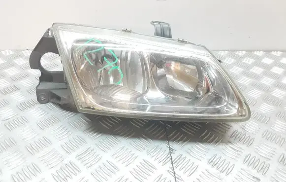 Nissan Almera N16 Headlight/headlamp 89003332