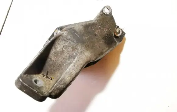 Volkswagen PASSAT B5 Engine mounting bracket 8d0199307l