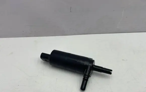 BMW 4 F36 Gran coupe Headlight washer pump 7217792 13264011 3323525