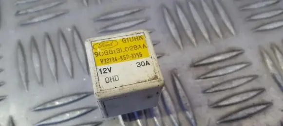 Ford Escort Other relay 90gg13l028aa v23134-k52-x155