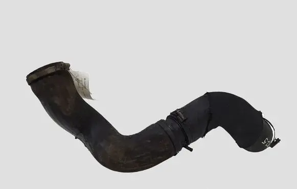 Volvo V70 Intercooler hose/pipe
