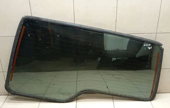 Land Rover Discovery Rear windscreen/windshield window 