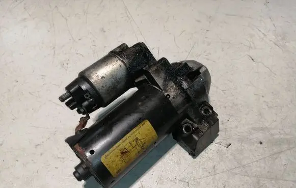 BMW 5 F10 F11 Starter motor 8506657 0001148010 12418506657