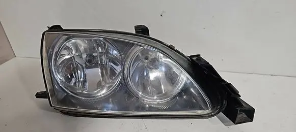 Toyota Avensis T220 Headlight/headlamp 