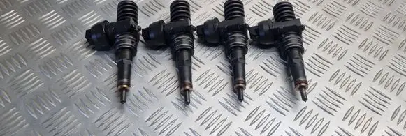 Audi A3 S3 8P Fuel injectors set 038130073AG 0414720215