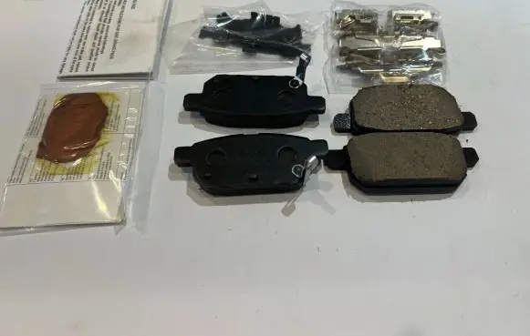 Suzuki SX4 S-Cross Brake pads (rear) 55800-68R10 5580068R10