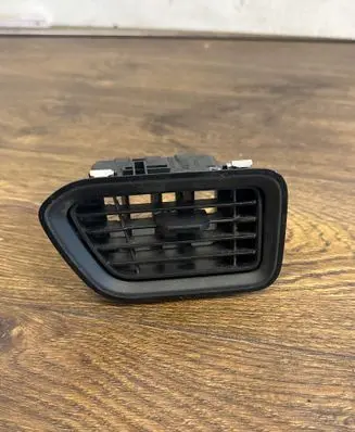 Renault Master III Dashboard air vent grill cover trim 687505442R