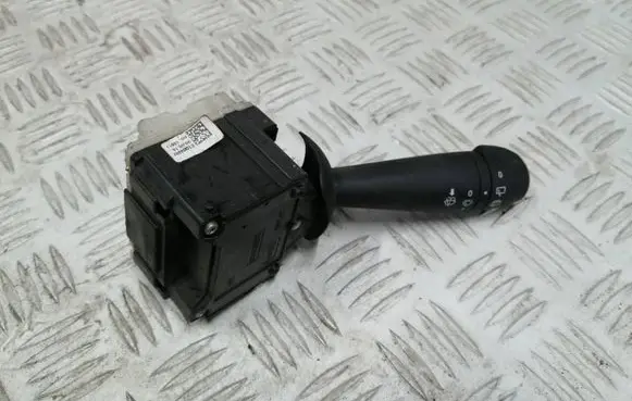 Smart ForFour II W453 Wiper switch E1084593