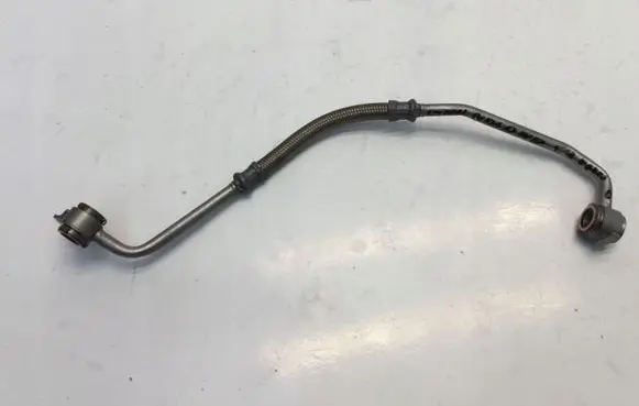 Opel Grandland X Turbo turbocharger oiling pipe/hose 9832803480