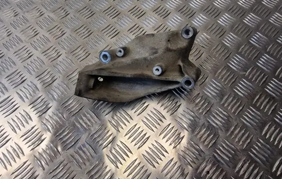 Volkswagen Amarok Engine mounting bracket 03L199307