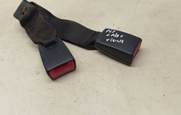 BMW 1 E81 E87 Rear seatbelt buckle 7069968 603854000D E11012006