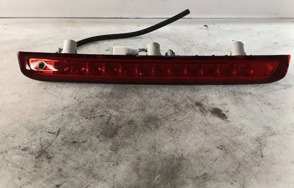 KIA Ceed Third/center stoplight 927011H0