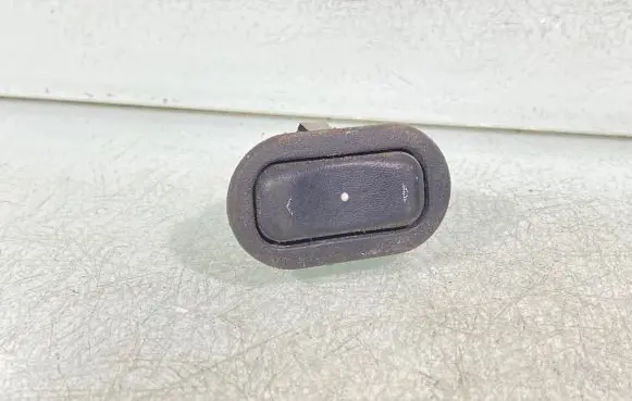 Opel Zafira A Electric window control switch 13363100 90561388