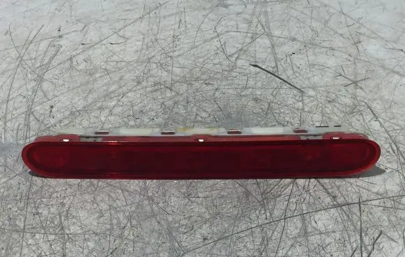Toyota Proace Third/center stoplight 9811325980