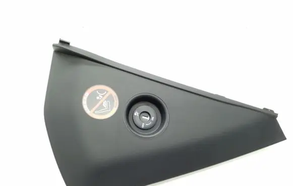 Nissan Qashqai Dashboard side end trim 68498JD900
