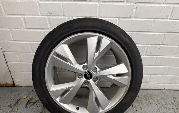R20 alloy rim