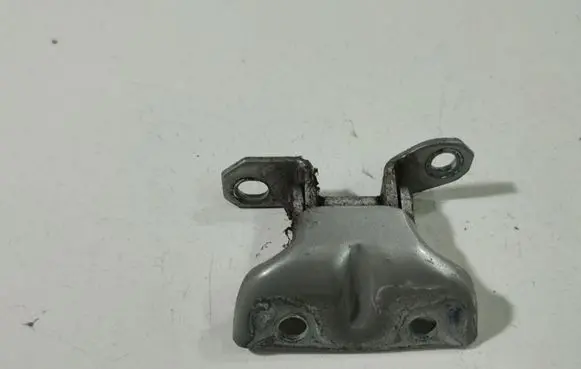 KIA Ceed Rear door lower hinge 