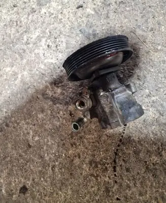 Alfa Romeo 147 Power steering pump