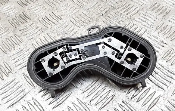 Renault Megane II Tail light bulb cover holder 89026013