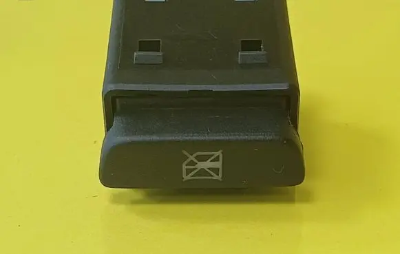 Volkswagen Polo IV 9N3 Central locking switch button 600959859