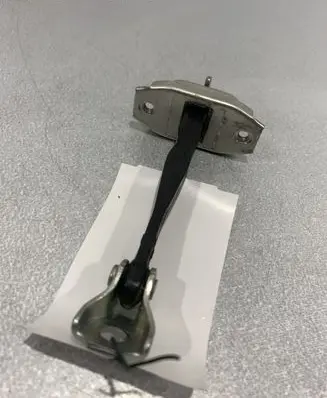 Mitsubishi Outlander Rear door check strap stopper