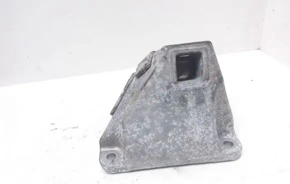 BMW 5 F10 F11 Engine mounting bracket 6795958 6781242 73681310