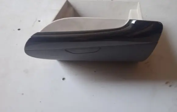 Renault Captur Glove box 685003033R