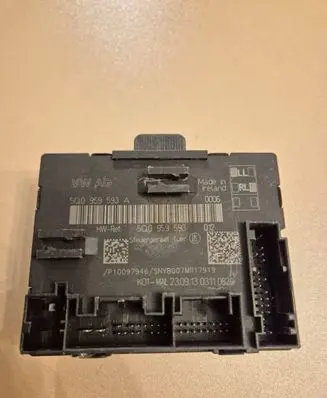 Audi A3 S3 8V Door control unit/module 5Q0959593A 5Q0959593
