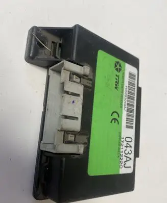 Chrysler PT Cruiser Door central lock control unit/module 44837A P05293043AJ 17211222C
