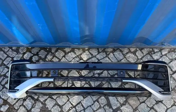 Volkswagen Tiguan Front bumper 5NA807221D