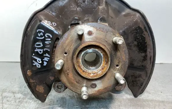 Honda Civic IX Front wheel hub