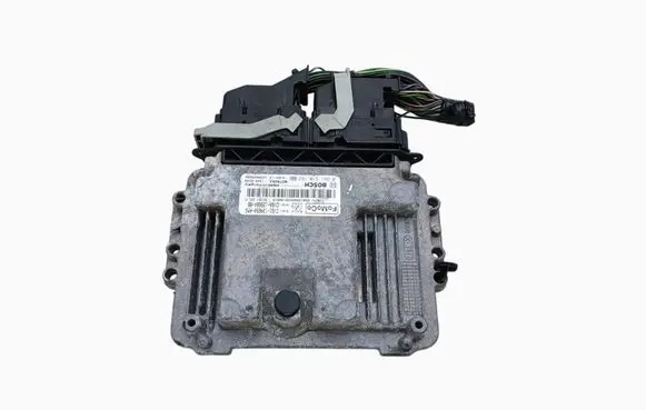 Ford Focus Engine control unit/module ECU 0261S10162