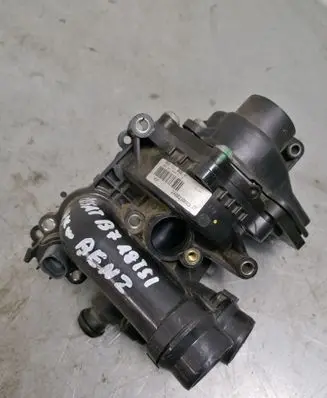 Volkswagen Touran I Water pump 06H121026N