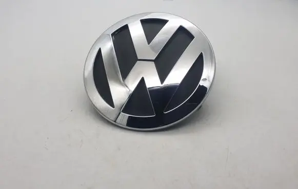 Volkswagen Tiguan Manufacturers badge/model letters 3C9853630 2K0853630B