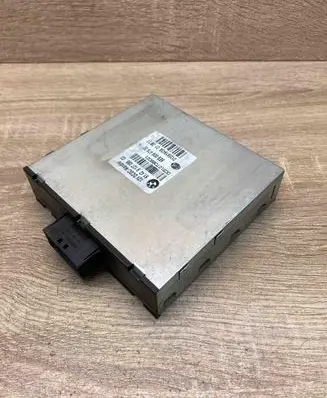 BMW 3 E90 E91 Voltage converter/converter module 9127088 8ES00947920