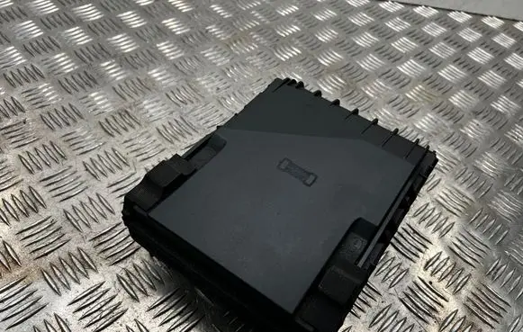 Skoda Octavia Mk2 (1Z) Fuse box set 1K0937125D