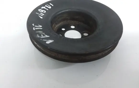 Volkswagen Golf III Crankshaft pulley 028105253A
