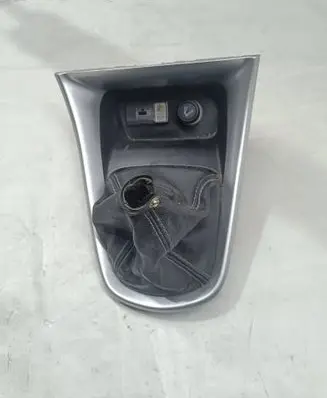 Lancia Delta III Gear shifter surround trim plastic 735465373 735452515