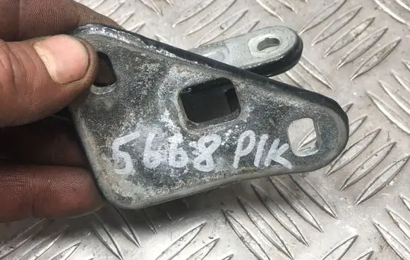 Mercedes-Benz E W211 Front door upper hinge ISE