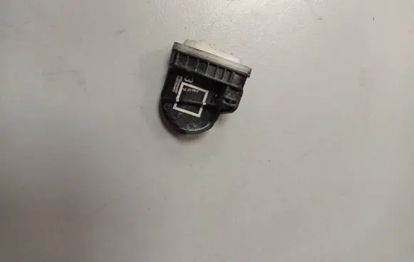 Buick Encore I Tire pressure sensor 13598772 798A7A2A
