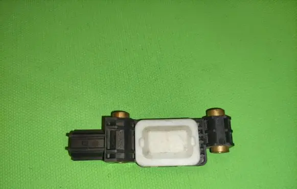 Audi A4 S4 B7 8E 8H Airbag deployment crash/impact sensor 8E0959643B