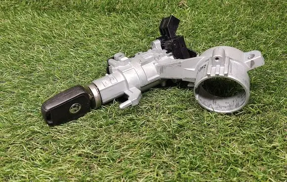 Opel Zafira C Ignition lock 20939745 13383062