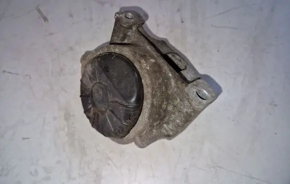 Audi Q5 SQ5 Engine mount bracket 782516141206