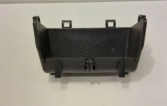Volkswagen Jetta VI Other interior part 5C6863383