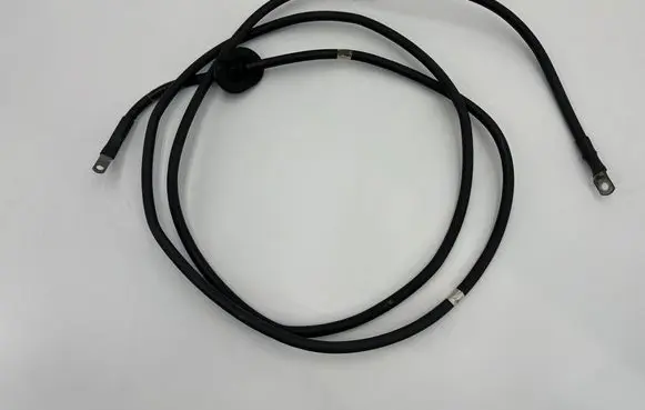 Jaguar XK8 - XKR Positive cable (battery) LJE3692AA 13372011 301571700125