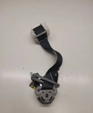 Middle seatbelt (rear)